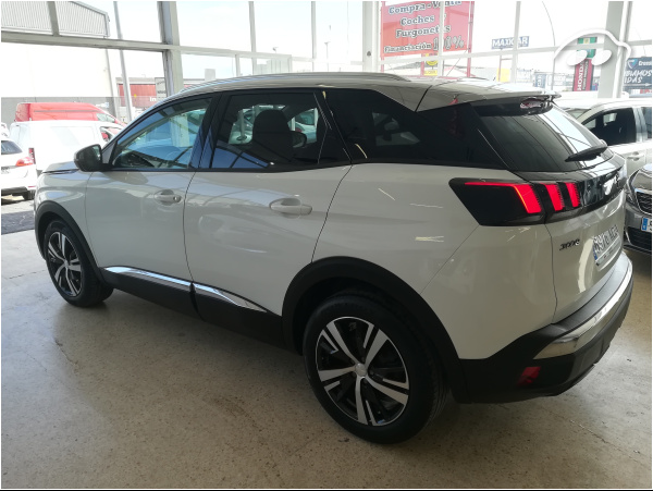 Peugeot 3008 SUV ALLURE 2