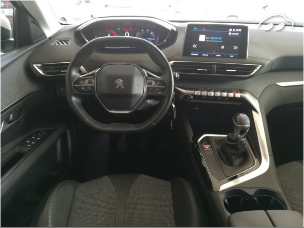 Peugeot 3008 SUV ALLURE 5