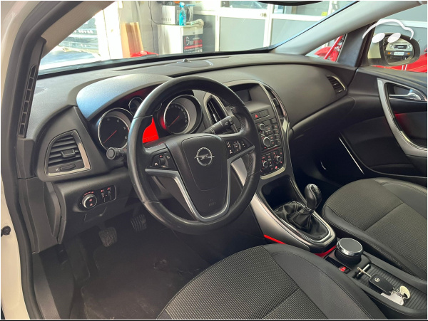 Opel Astra 1.7 CDTI 6