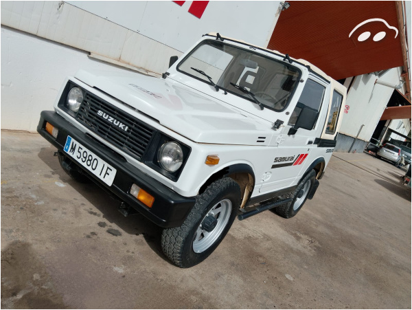 Suzuki Samurai 1.0 3