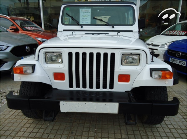 Jeep Wrangler YJ LAREDO 4.0  HT 1