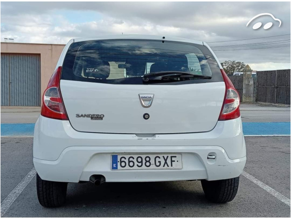 Dacia Sandero  9