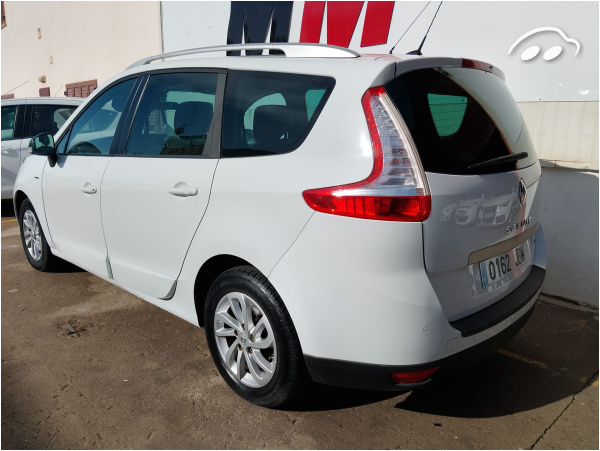 Renault Megane Scenic 1.5 AUTOMATICO 4