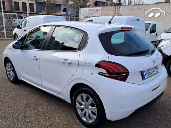 Peugeot 208 DIESEL 5P 5