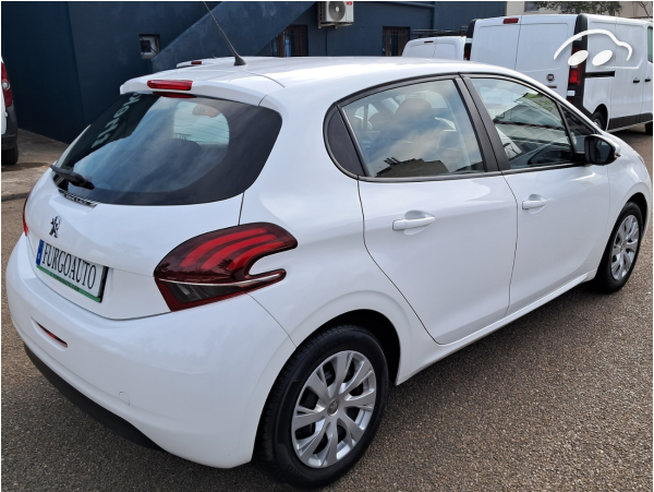 Peugeot 208 DIESEL 5P 6