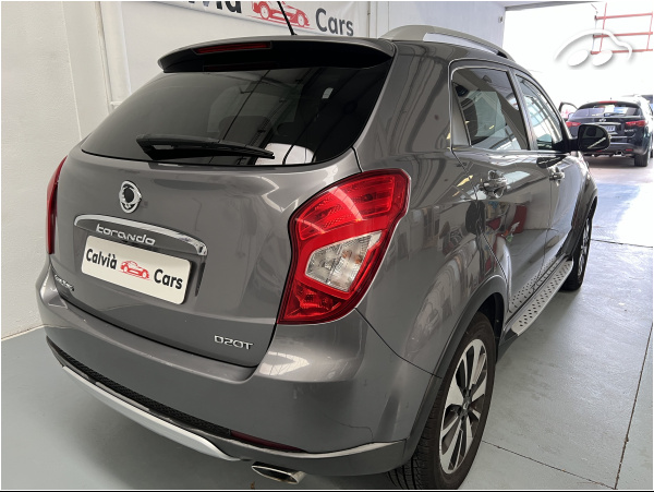 Ssang Yong Korando  2.0D Manual 2