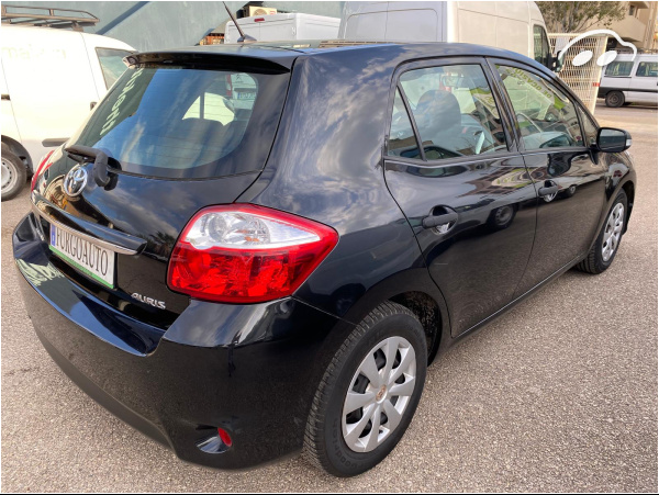 Toyota Auris DIESEL   1.4   90 CV 6