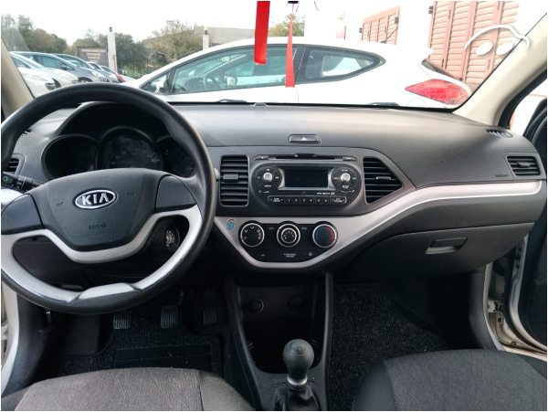 Kia Picanto 1.0 8