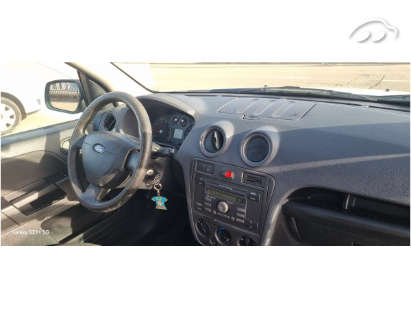 Ford Fusion  1.4 Urban   3