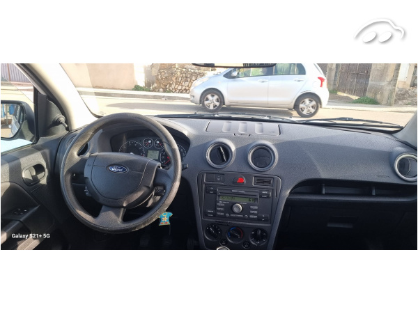 Ford Fusion  1.4 Urban   4