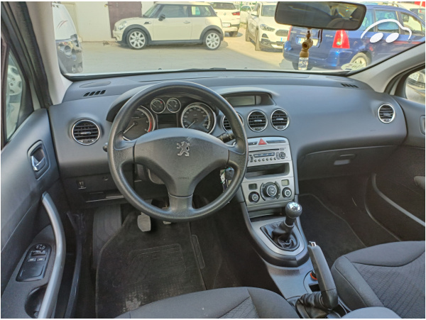 Peugeot 308  7