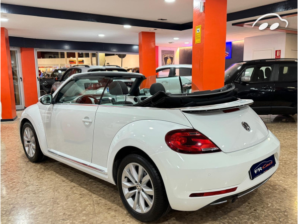 Volkswagen Beetle cabrio 2.0 TDI DESIGN 4