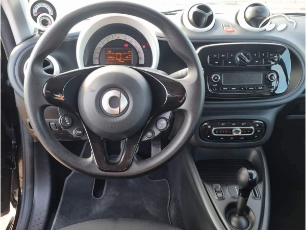 Smart Fortwo Coupe  EQ-DE 10