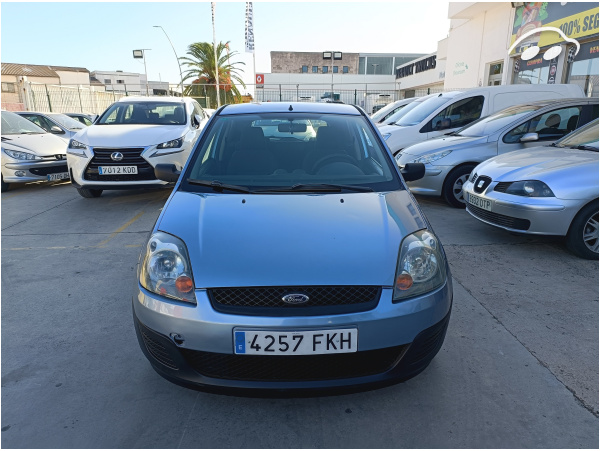 Ford Fiesta 1.3 Ambiente 2