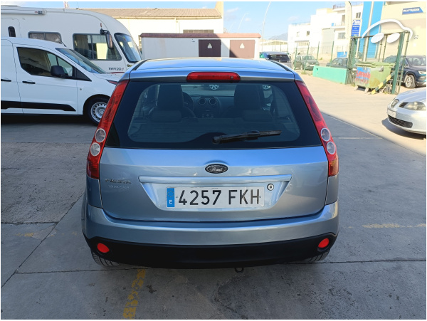 Ford Fiesta 1.3 Ambiente 5