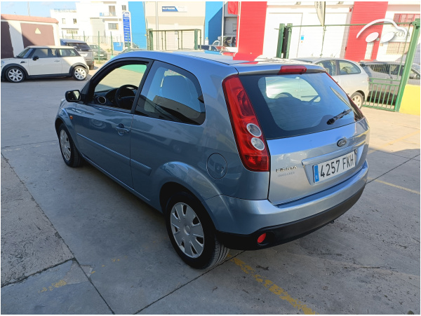 Ford Fiesta 1.3 Ambiente 6