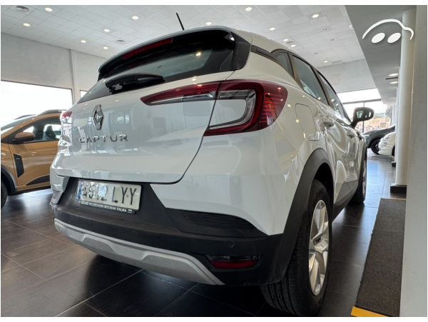 Renault Captur  3