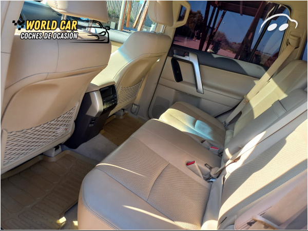 Toyota Landcruiser Prado J15 2.8 D-4D 8