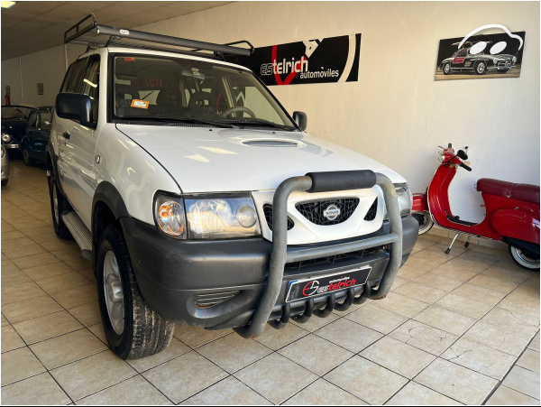 Nissan Terrano 2.7 7