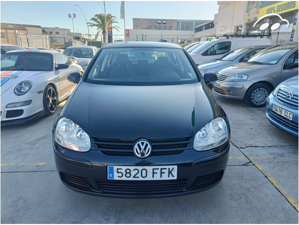 Volkswagen Golf 1.6 Trend 2