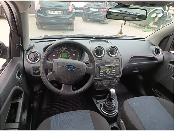 Ford Fiesta 1.4 Trend 8