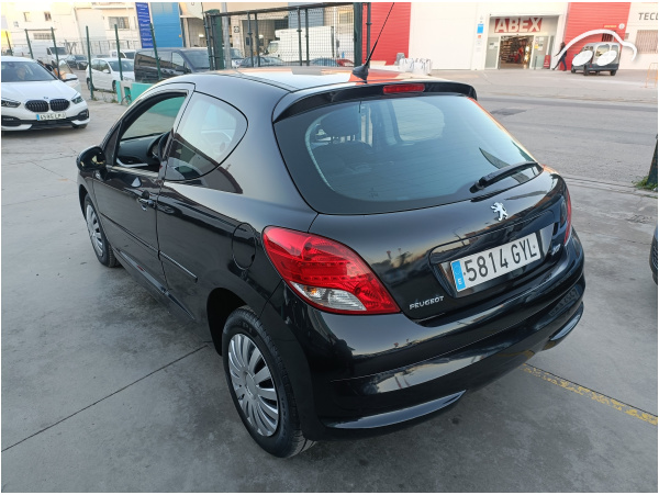 Peugeot 207 1.4 75cv 6