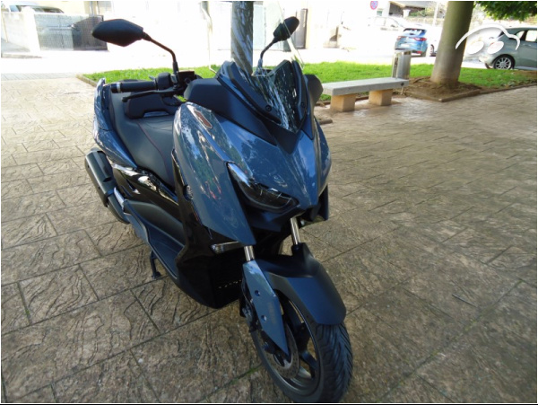 Varios Varios YAMAHA  X-MAX 300 Tech Max 1