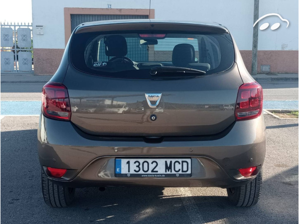 Dacia Sandero  10