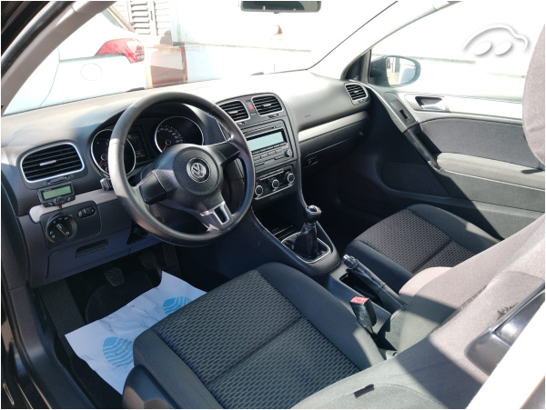 Volkswagen Golf 1.4 8