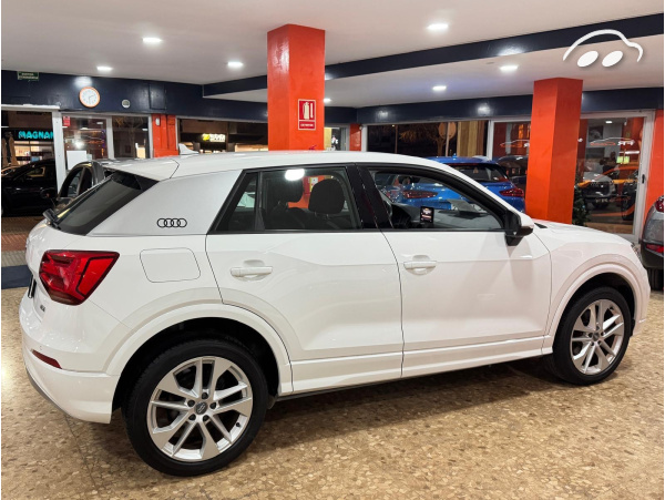 Audi Q2 1.6 TDI ADVANCED  8