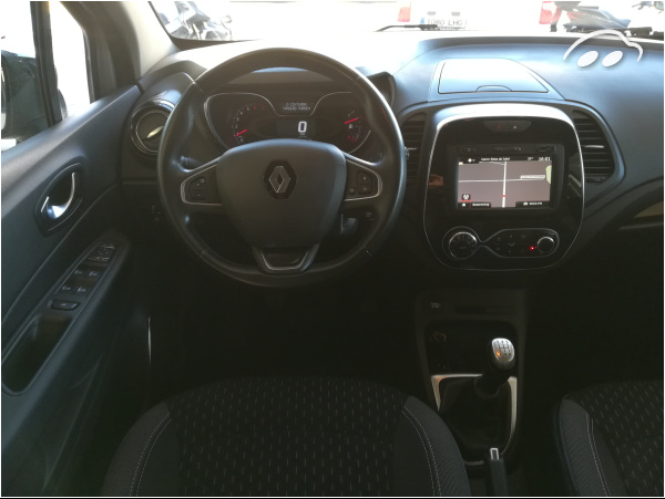 Renault Captur LIFE 4