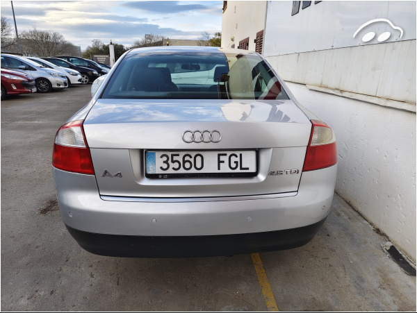 Audi A4 2.5 6