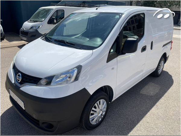 Nissan Nv200 DOBLE PUERTA LATERAL 3