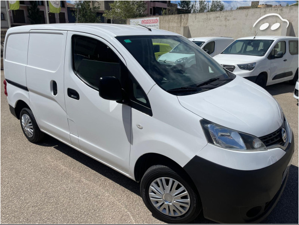 Nissan Nv200 DOBLE PUERTA LATERAL 1