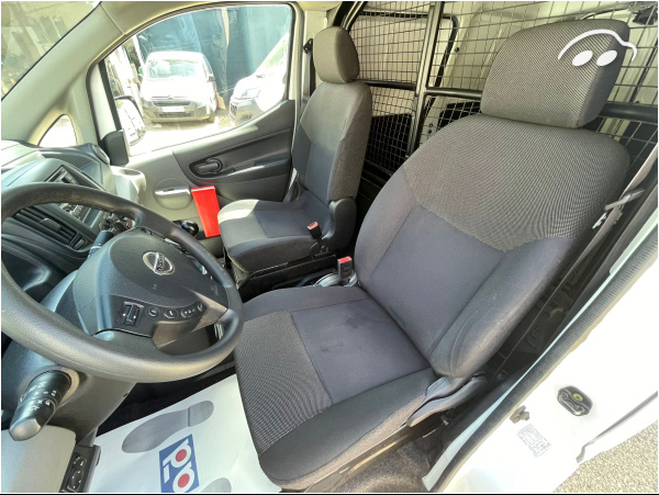 Nissan Nv200 DOBLE PUERTA LATERAL 11