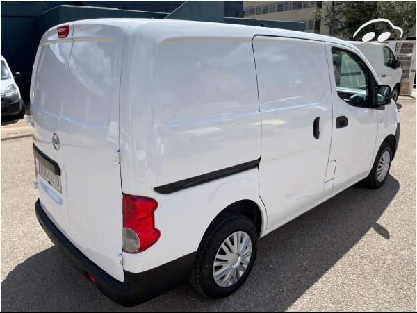 Nissan Nv200 DOBLE PUERTA LATERAL 6