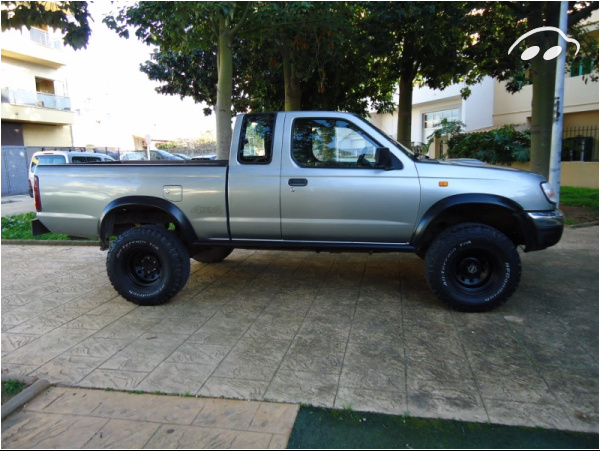 Nissan Pickup 2.5 TD Interculer  1