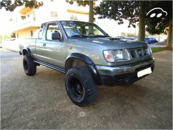 Nissan Pickup 2.5 TD Interculer  2