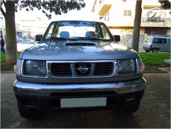 Nissan Pickup 2.5 TD Interculer  3