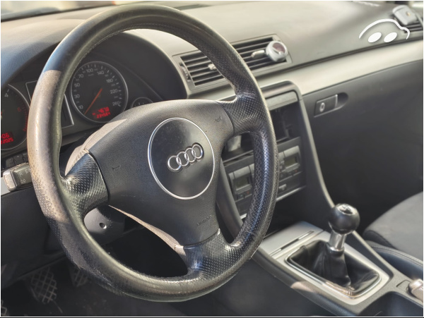 Audi A4 2.5 9