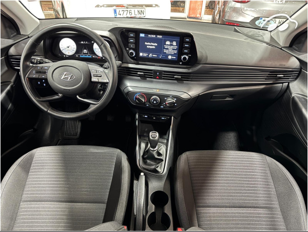 Hyundai i20 1.2 KLASS 8