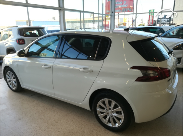 Peugeot 308 1.5 2