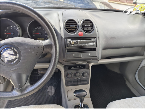 Seat Arosa 1.4 AUTOMÁTICO 5