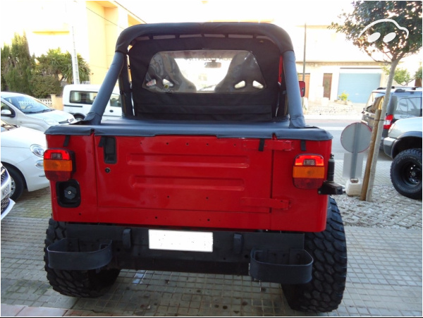 Jeep Wrangler YJ  4.0i  ST 5