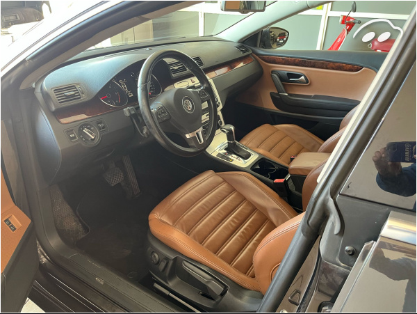 Volkswagen Passat CC 2.0 TDI 5