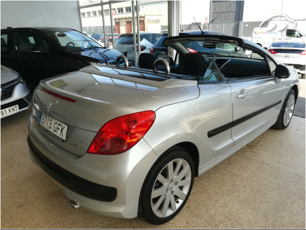 Peugeot 207 Cc SPORT 4