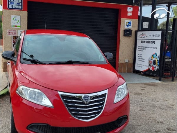 Lancia Ypsilon 1.2 9