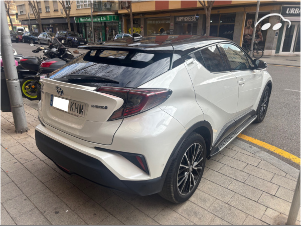 Toyota C-HR  4