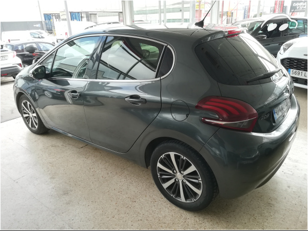 Peugeot 208 ALLURE 2