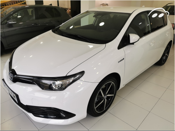 Toyota Auris FEEL EDITION 1.8 140H 1